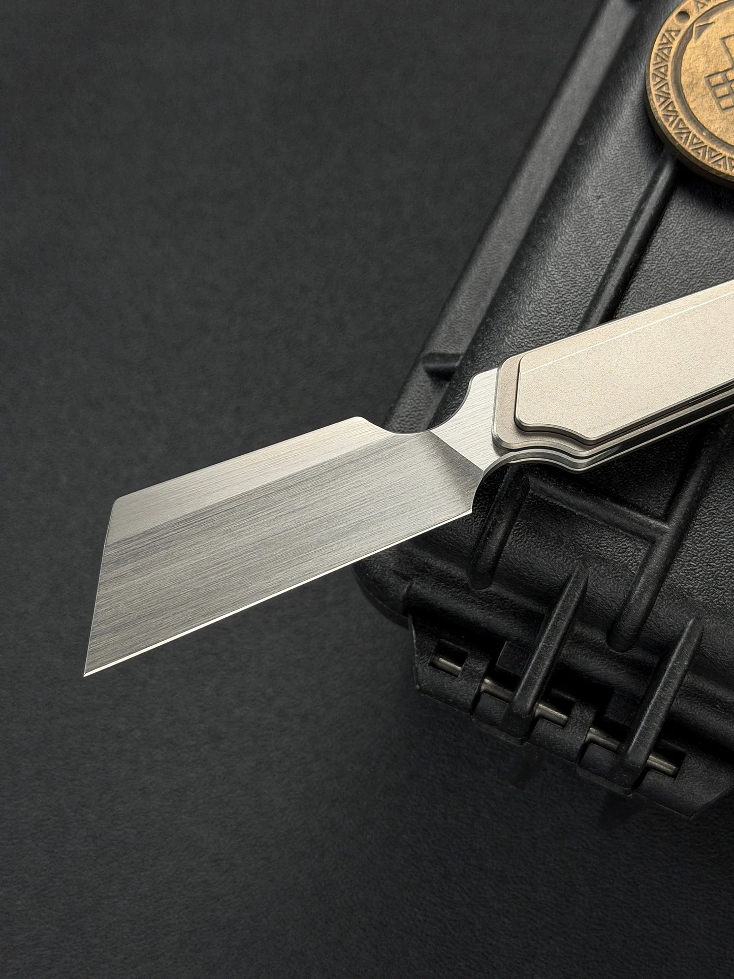 TIESANJIAO Minimalist Hidden-Screw Custom EDC Folder – M390 Brushed Finish & Full TC4 Titanium