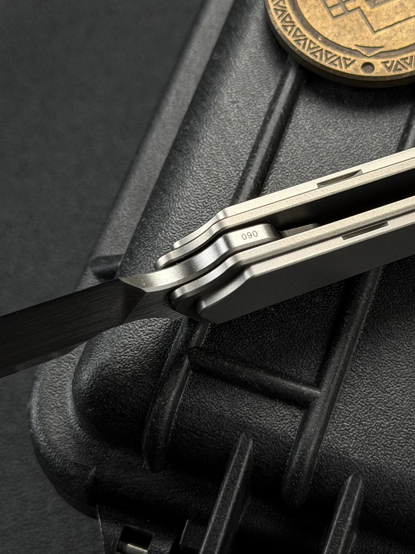 TIESANJIAO Minimalist Hidden-Screw Custom EDC Folder – M390 Brushed Finish & Full TC4 Titanium