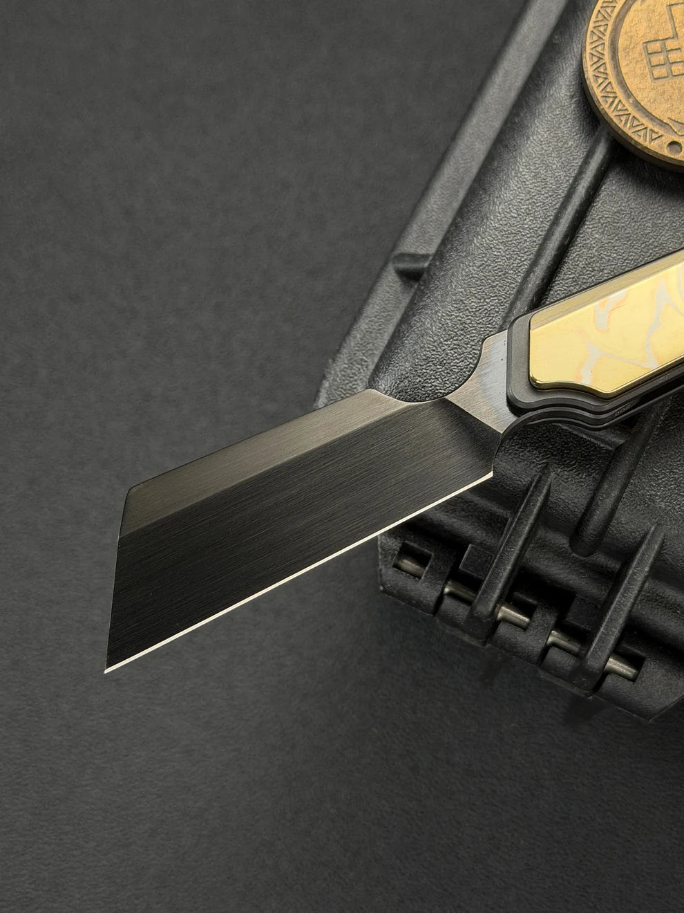 TIESANJIAO Minimalist Hidden-Screw Custom EDC Folder – M390 Brushed DLC & Mokume Gane Damascus